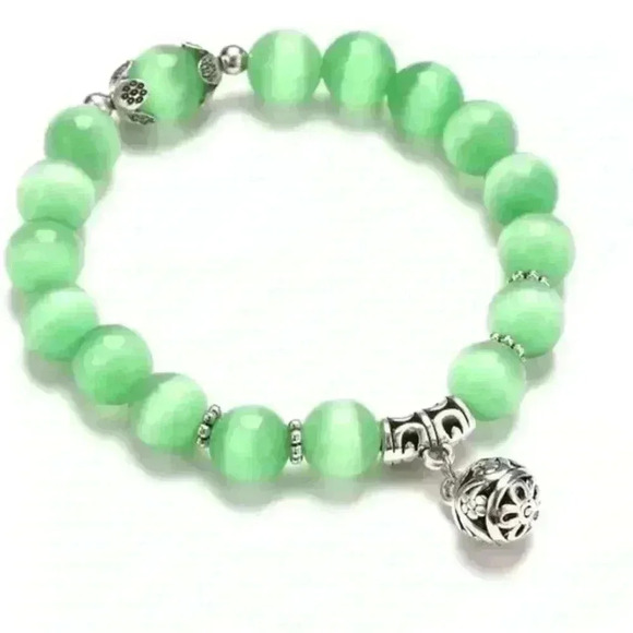 Green Chrysoberyl Handmade Crystal Bracelet - Picture 1 of 8